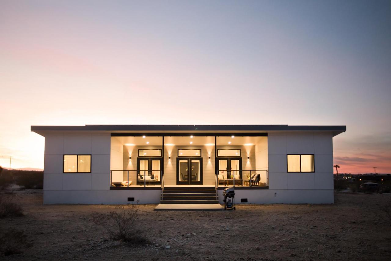 Modern Desert Dream - New Build Туентінайн-Палмс Екстер'єр фото